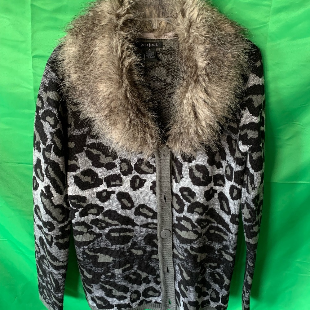 Faux Fur Collared Animal Print Sweater